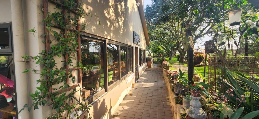 8 Bedroom Property for Sale in Geelhoutboom Western Cape